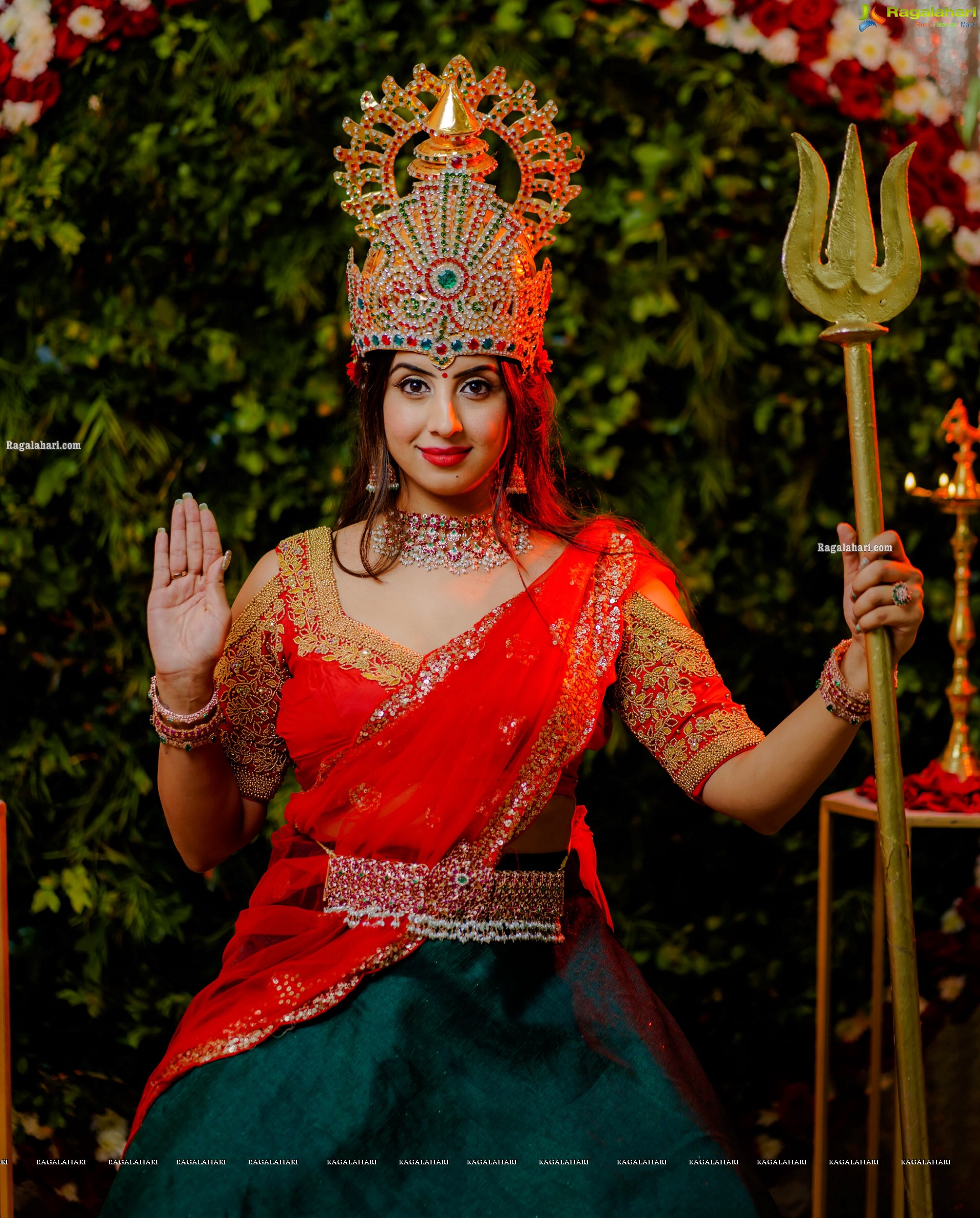 Sanjjanaa Galrani Poses as Goddess Durga, HD Photo Gallery