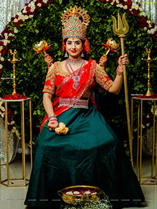 Sanjjanaa Galrani Poses as Goddess Durga