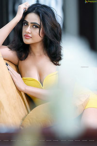 Sony Charishta in Yellow Bandeau Bodycon Dress