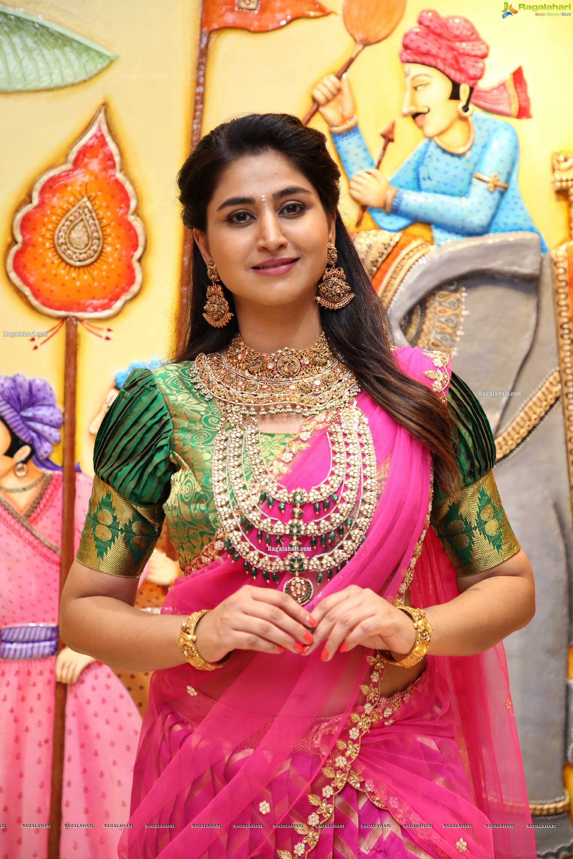 Varshini Sounderajan Poses With Gold Jewellery, HD Photo Gallery