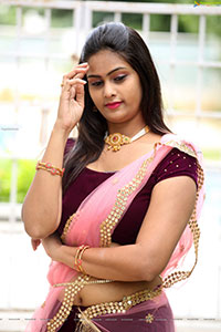 Viharika at Murugan Movie Opening