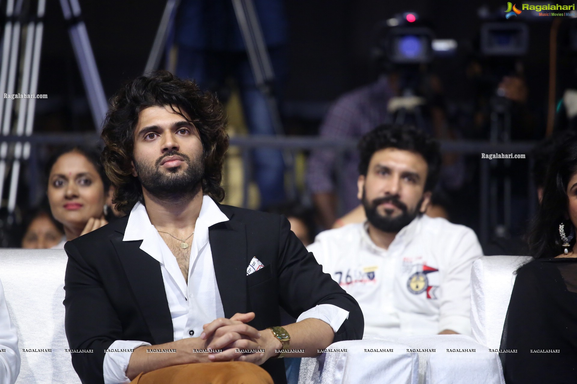 Vijay Deverakonda at Pushpaka Vimanam Trailer Launch, HD Photo Gallery