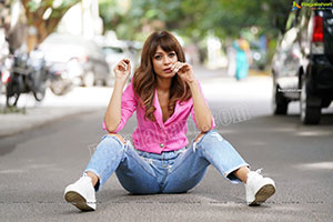 Supriya Keshri in Pink Shirt and Ripped Jeans