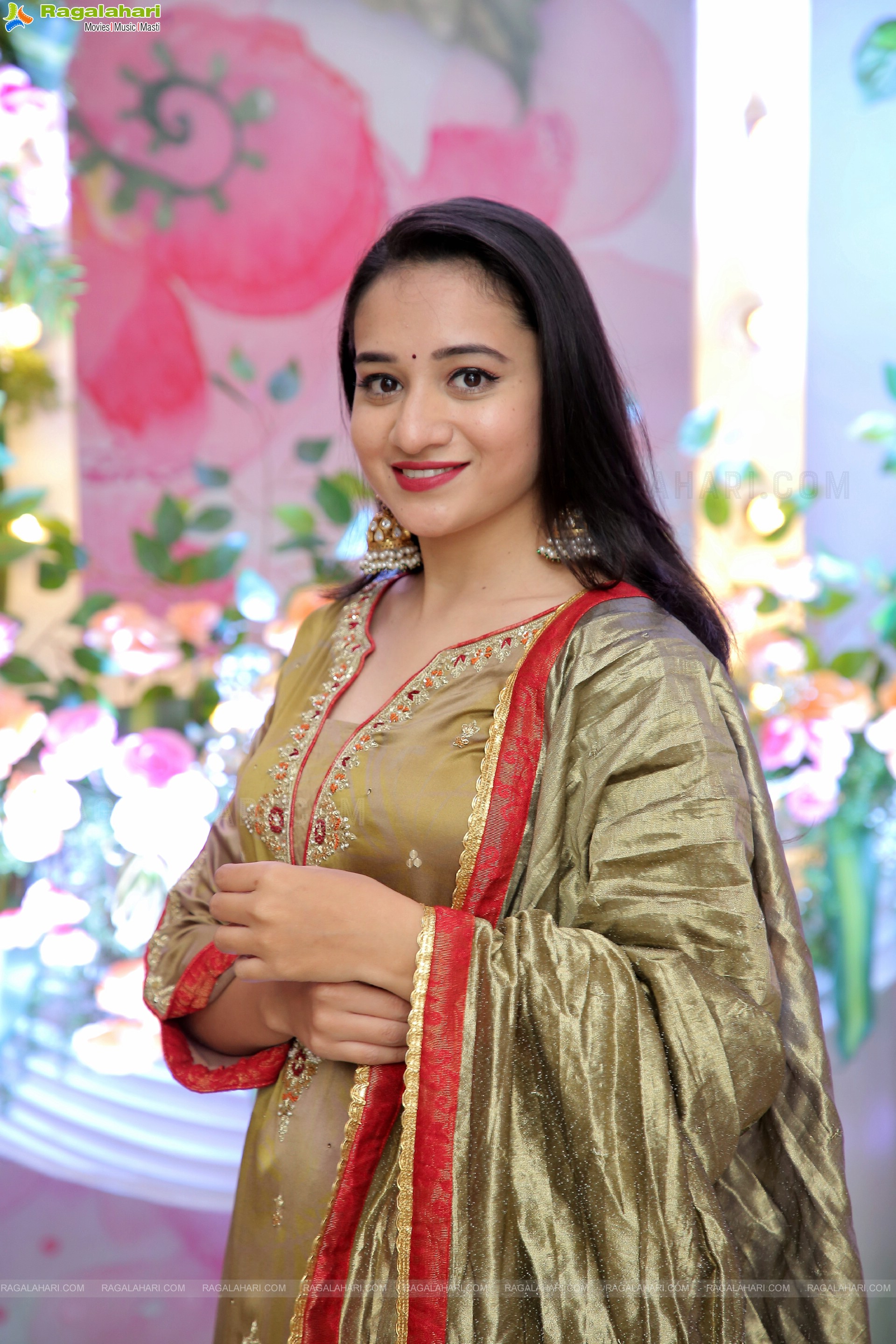 Bhuvaneshwari Latest HD Photo Gallery