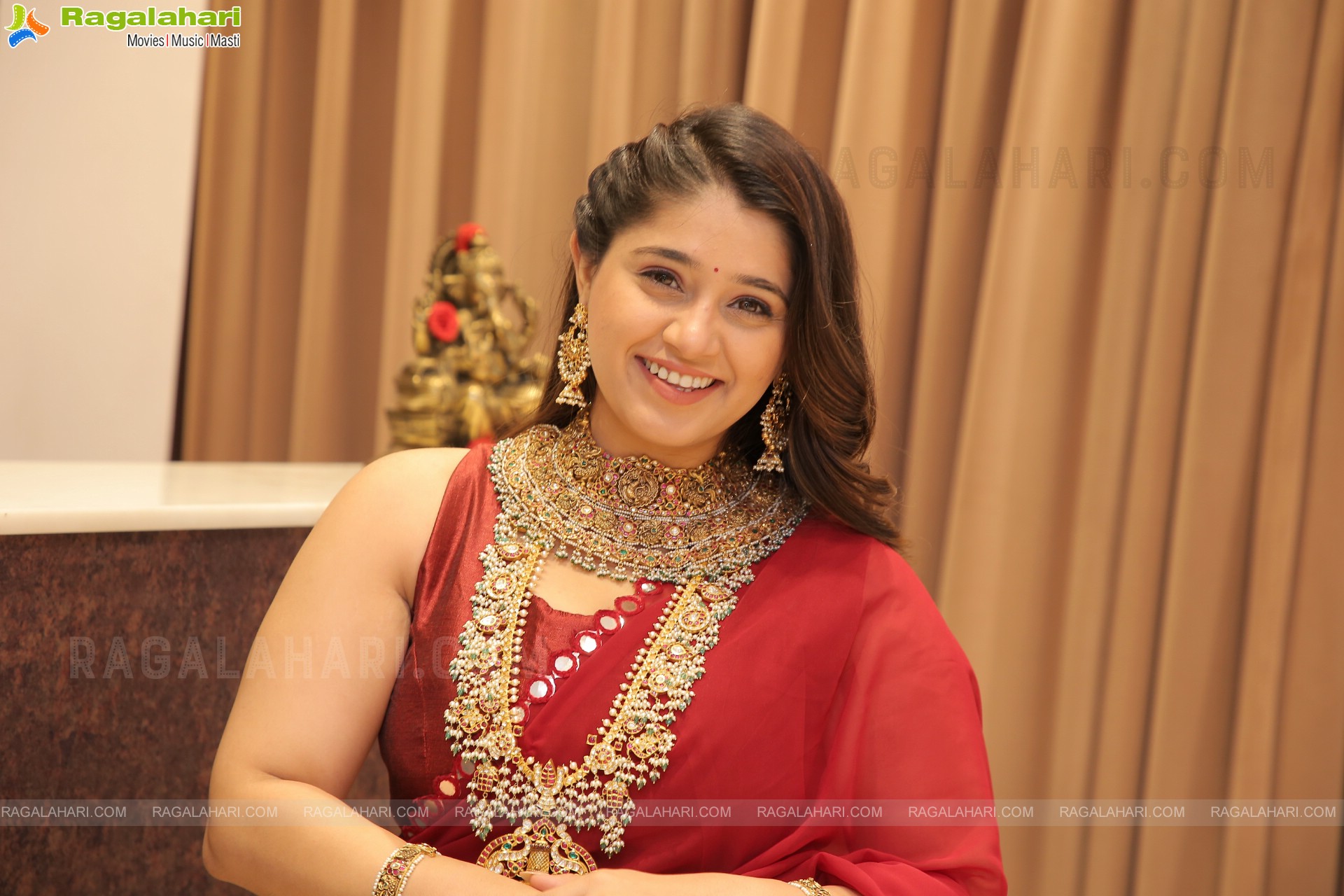 Chandni Bhagwanani at Vega Sri Gold & Diamonds Special Diwali Collection Launch