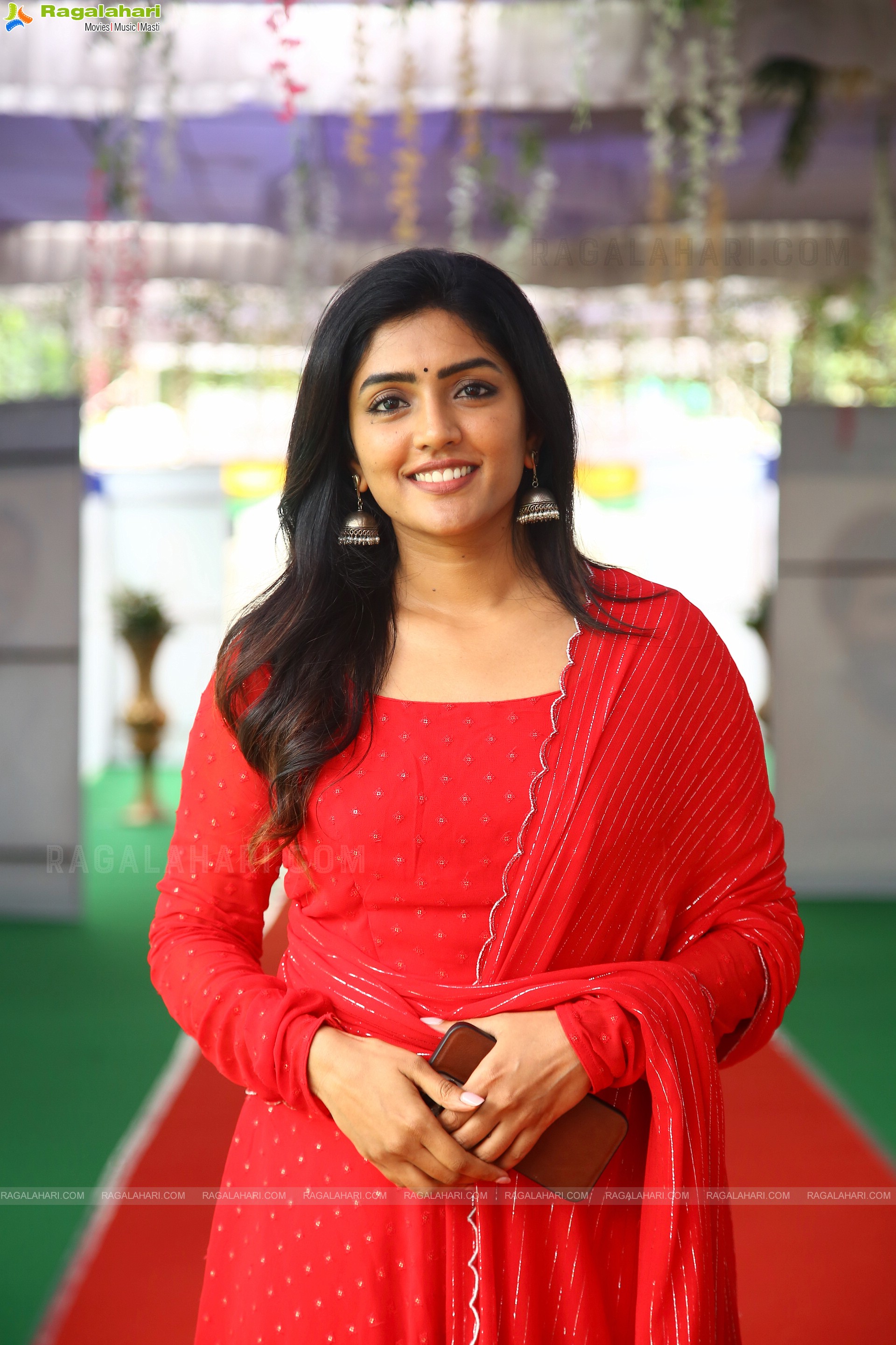 Eesha Rebba at Jilebi Movie Opening, HD Photo Gallery