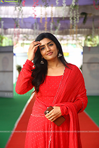 Eesha Rebba at Jilebi Movie Opening