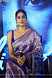 Janhavi Kapoor at Mili Press Meet