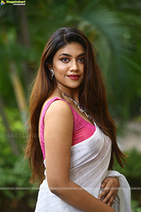 Malavika Satheesan at Boyfriend for Hire Press Meet