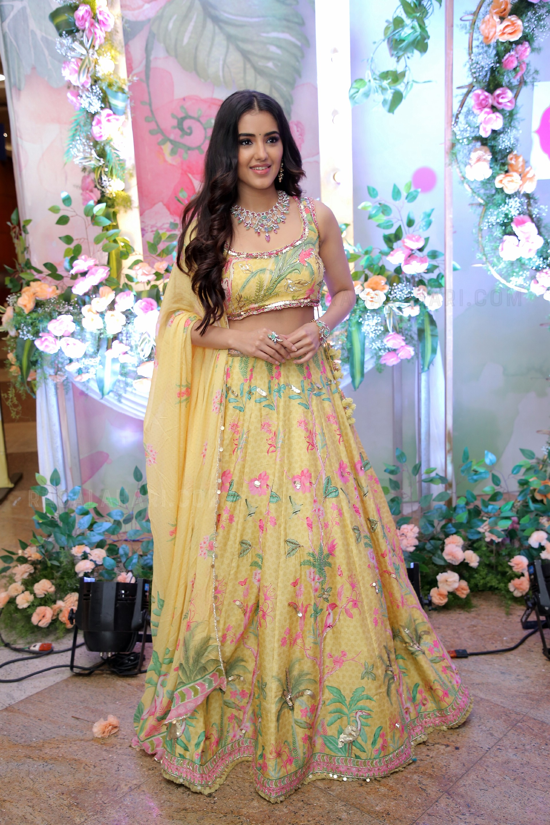 Malvika Sharma at Hi Life Brides Hyderabad October 2022, HD Photo Gallery