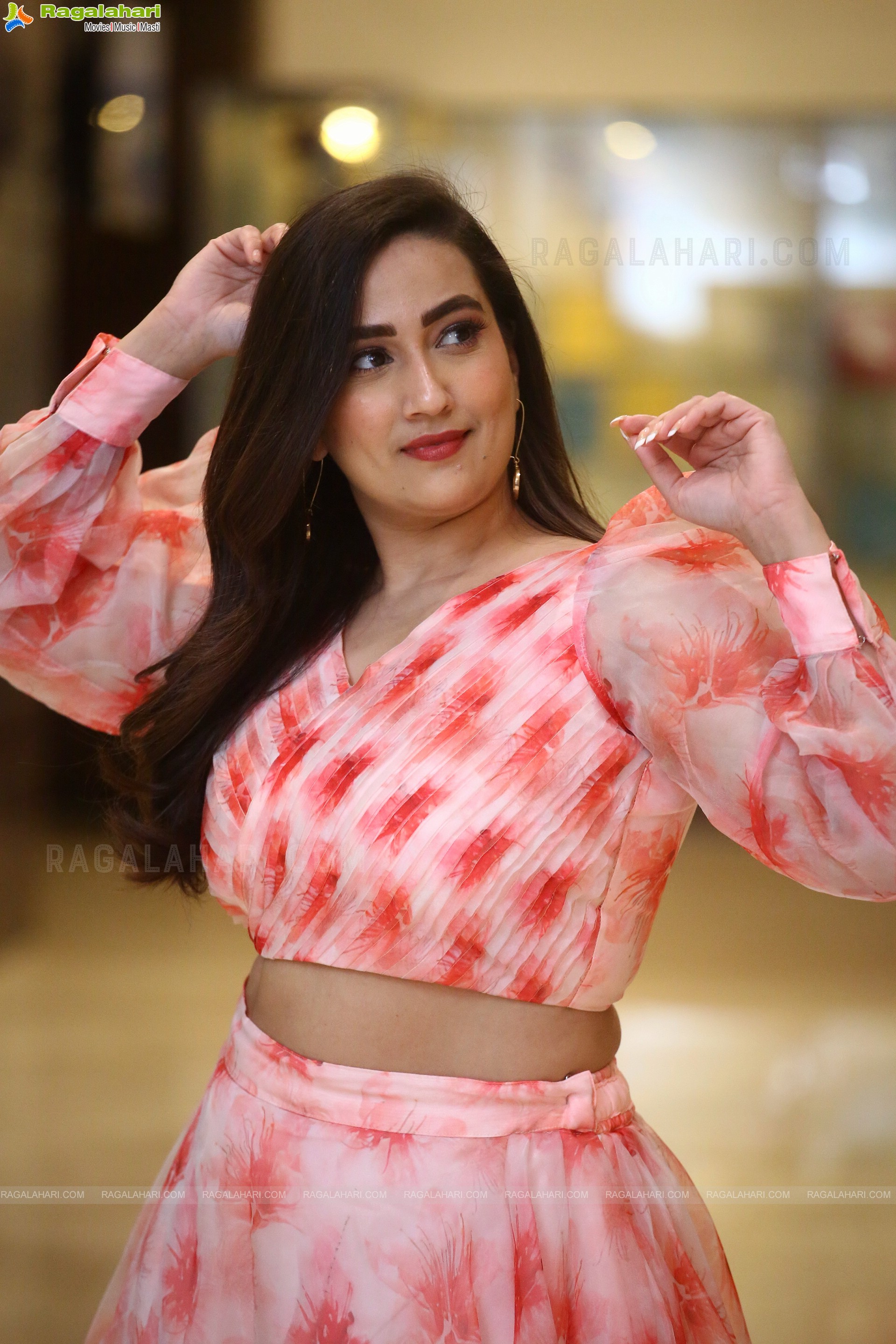 Anchor Manjusha at Like, Share & Subscribe Movie Pre-Release Event, HD Gallery
