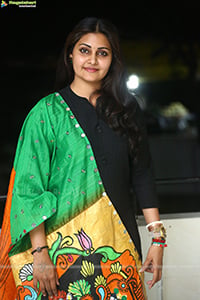 Manochitra HD Photo Gallery
