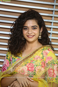 Mithila Palkar at Ori Devuda Interview