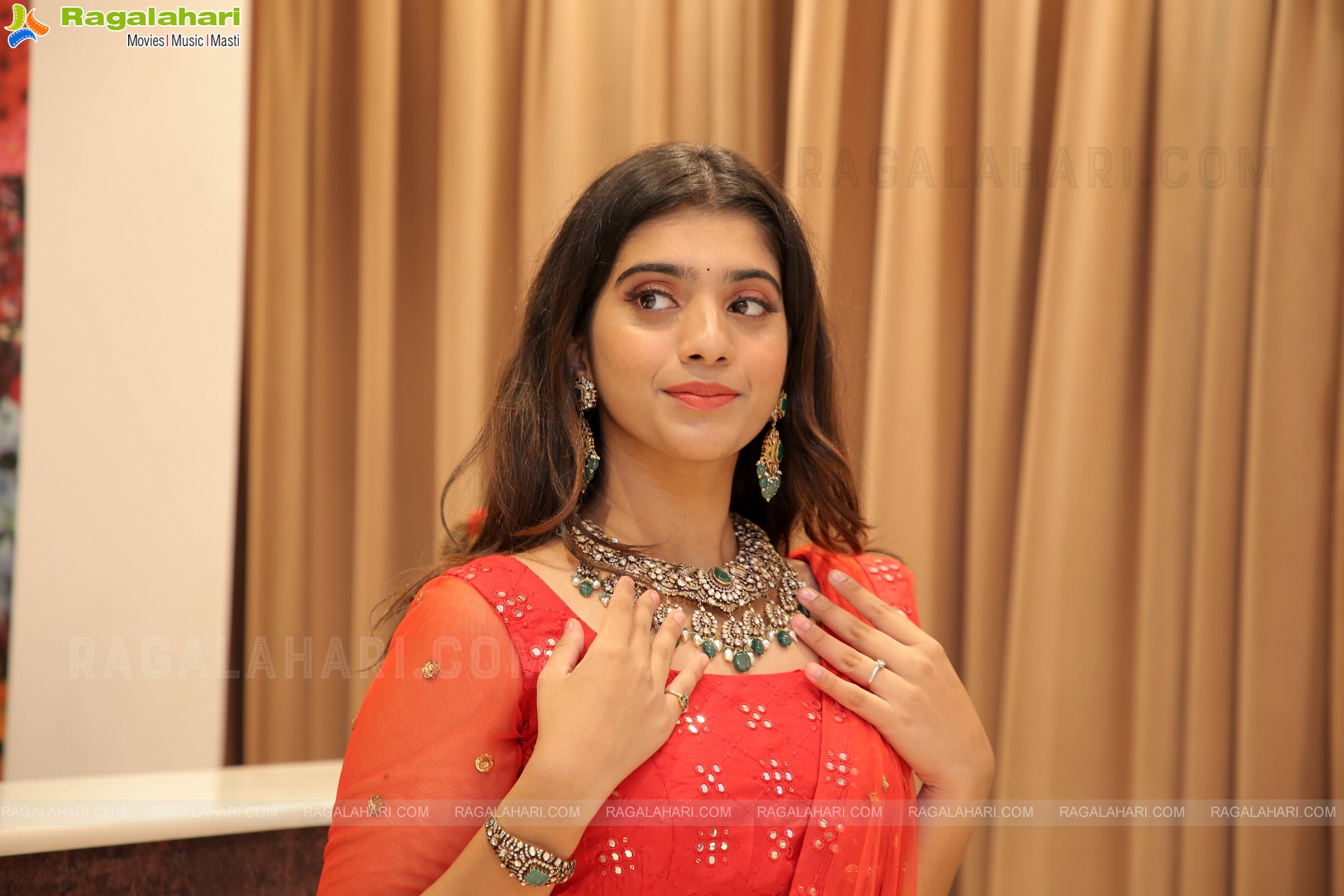 Nikita Choudary at Vega Sri Gold & Diamonds Special Diwali Collection Launch