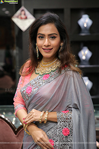 Preethi Singh at Manepally Jewellers Diwali Collection