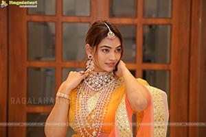 Spandana Palli Poses With Jewellery