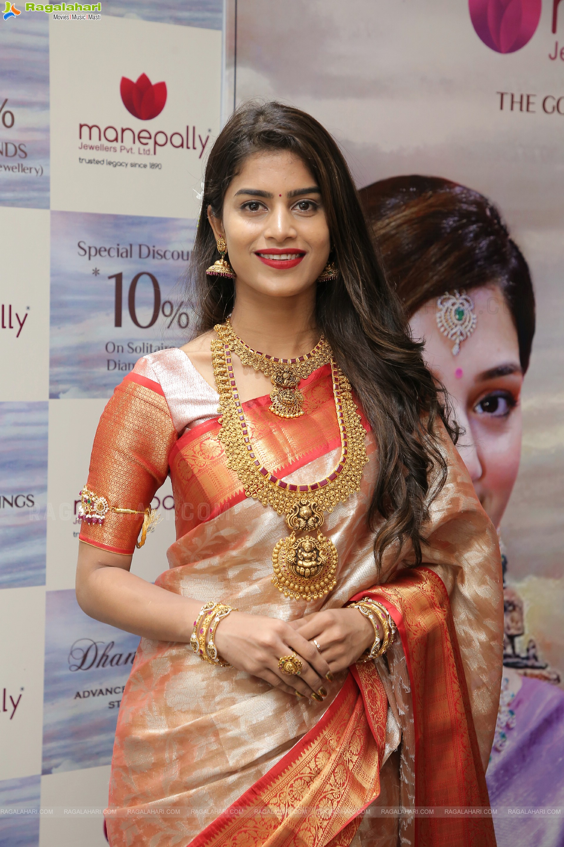 Srilekha Showcases a Collection at Manepally Jewellers Special Diwali Collection Launch, HD Photo Gallery