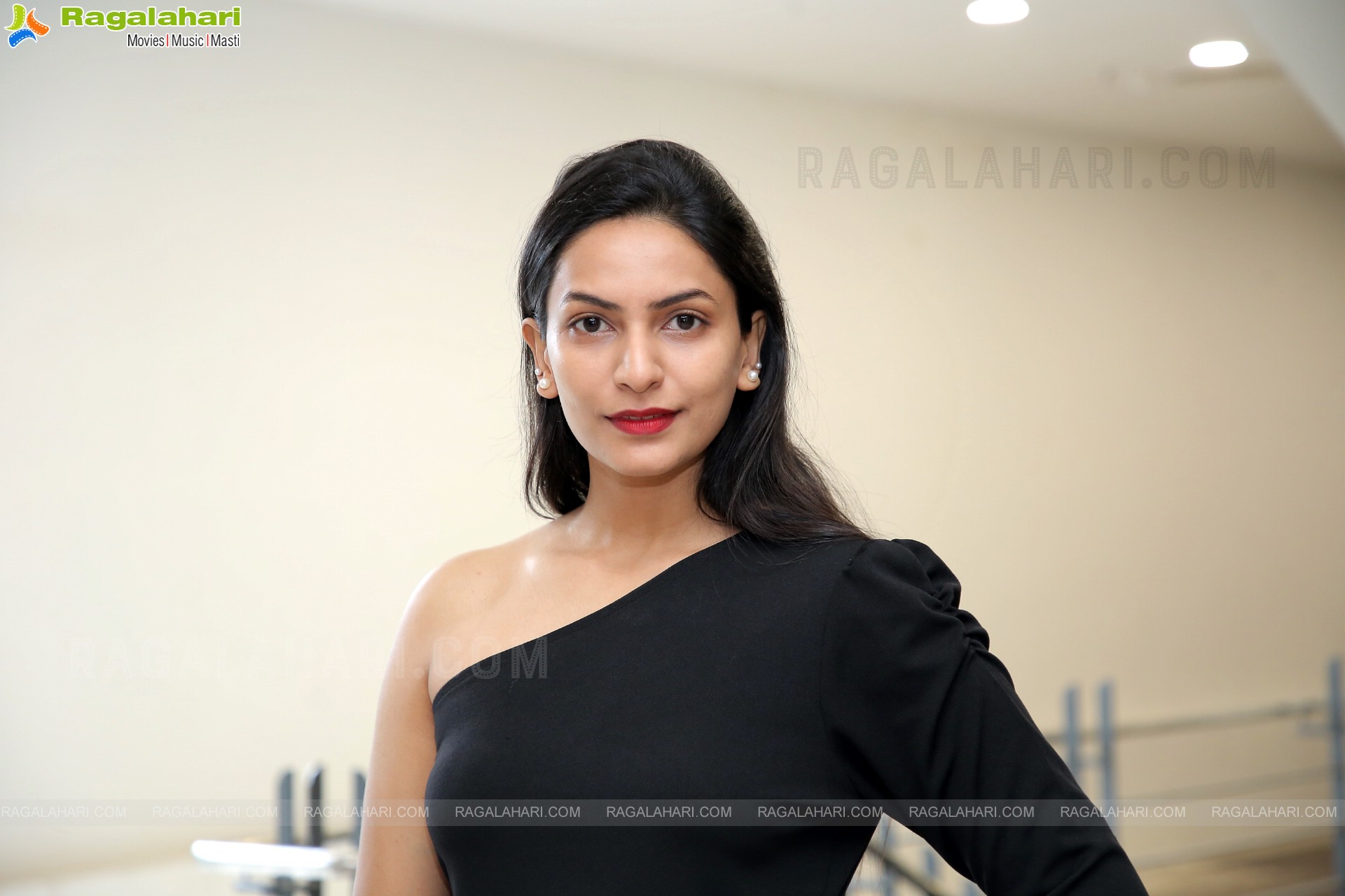 Swetha Varma Latest Photoshoot Stills, HD Photo Gallery