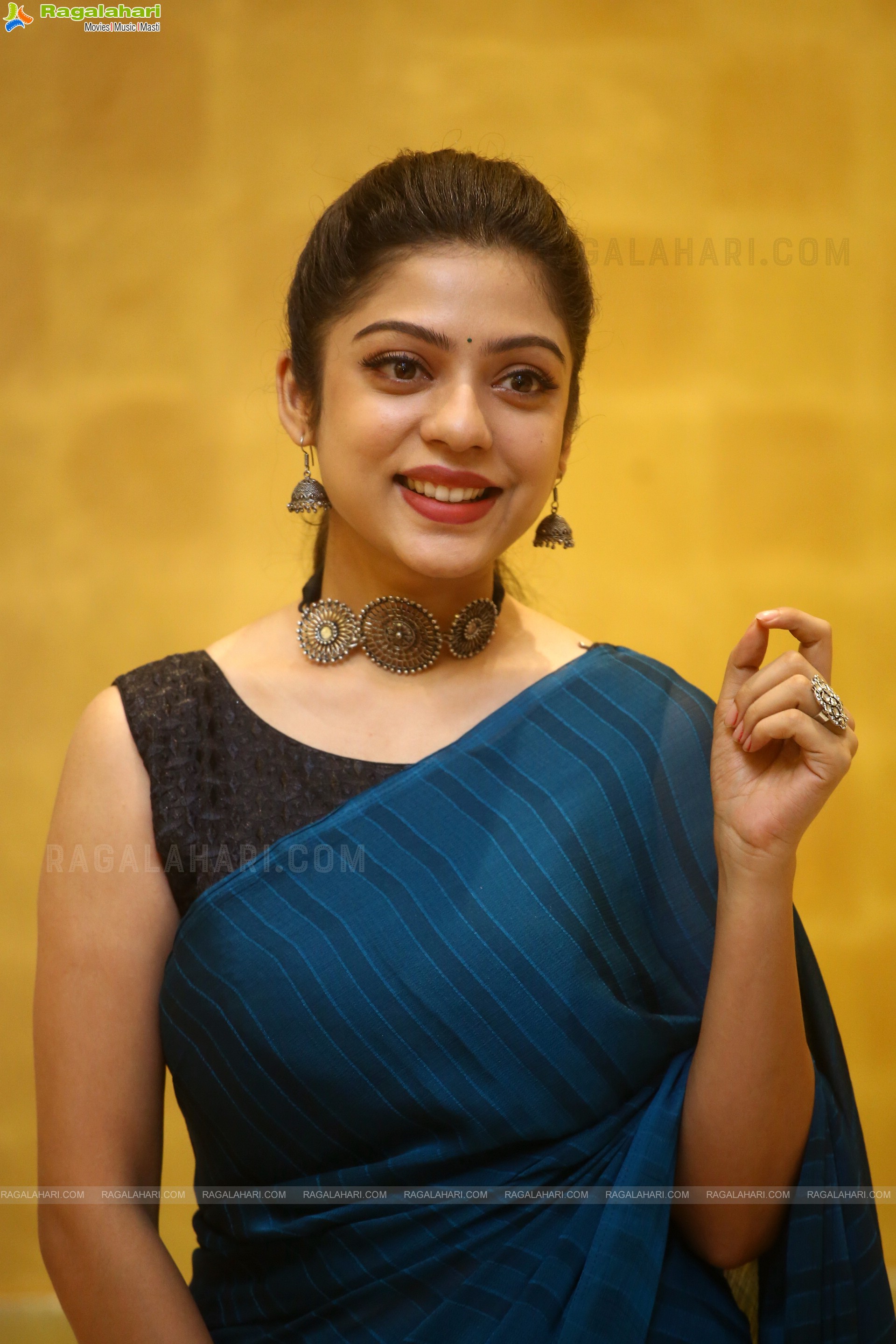 Varsha Bollamma at Swathi Muthyam Movie Success Meet, HD Photo Gallery