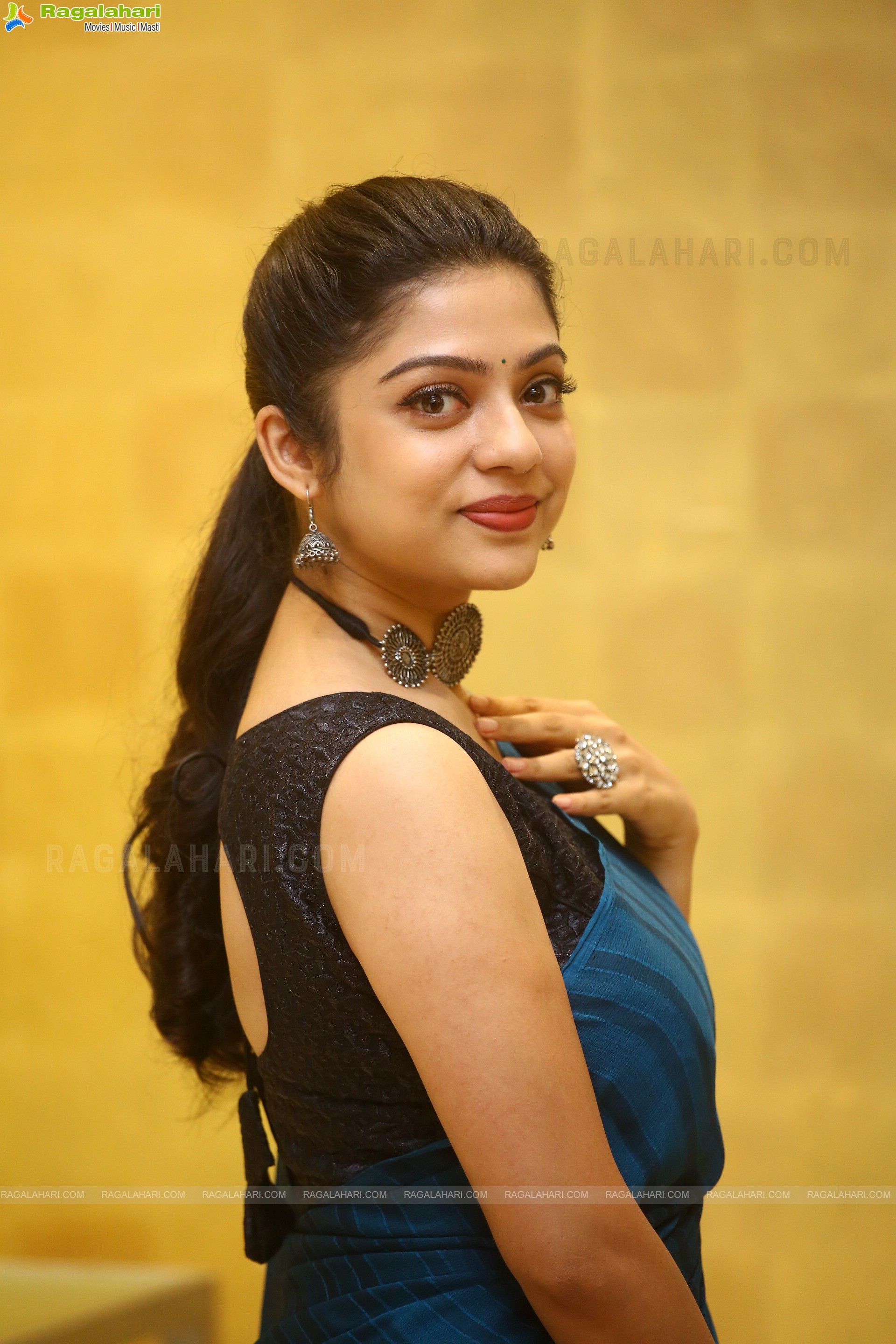 Varsha Bollamma at Swathi Muthyam Movie Success Meet, HD Photo Gallery