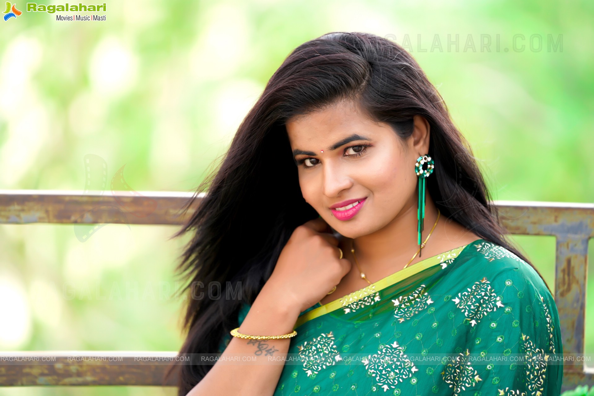 Anusha Venugopal in Beautiful Green Saree, Exclusive Photo Shoot