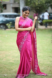 Ananya Nagalla at Anveshi Trailer Launch, HD Gallery