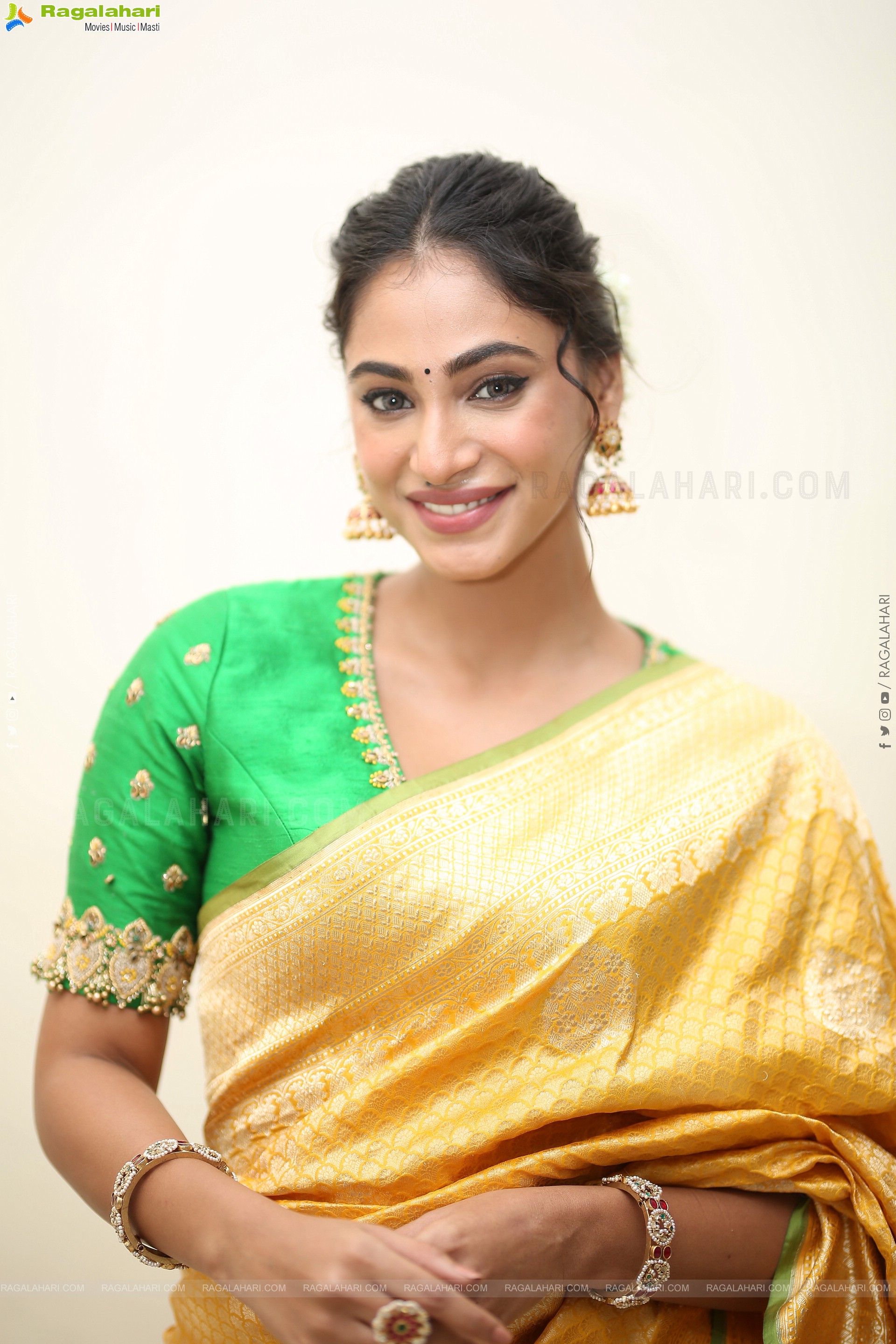 Anukreethy Vas at Tiger Nageswara Rao Pre-Release Event, HD Gallery