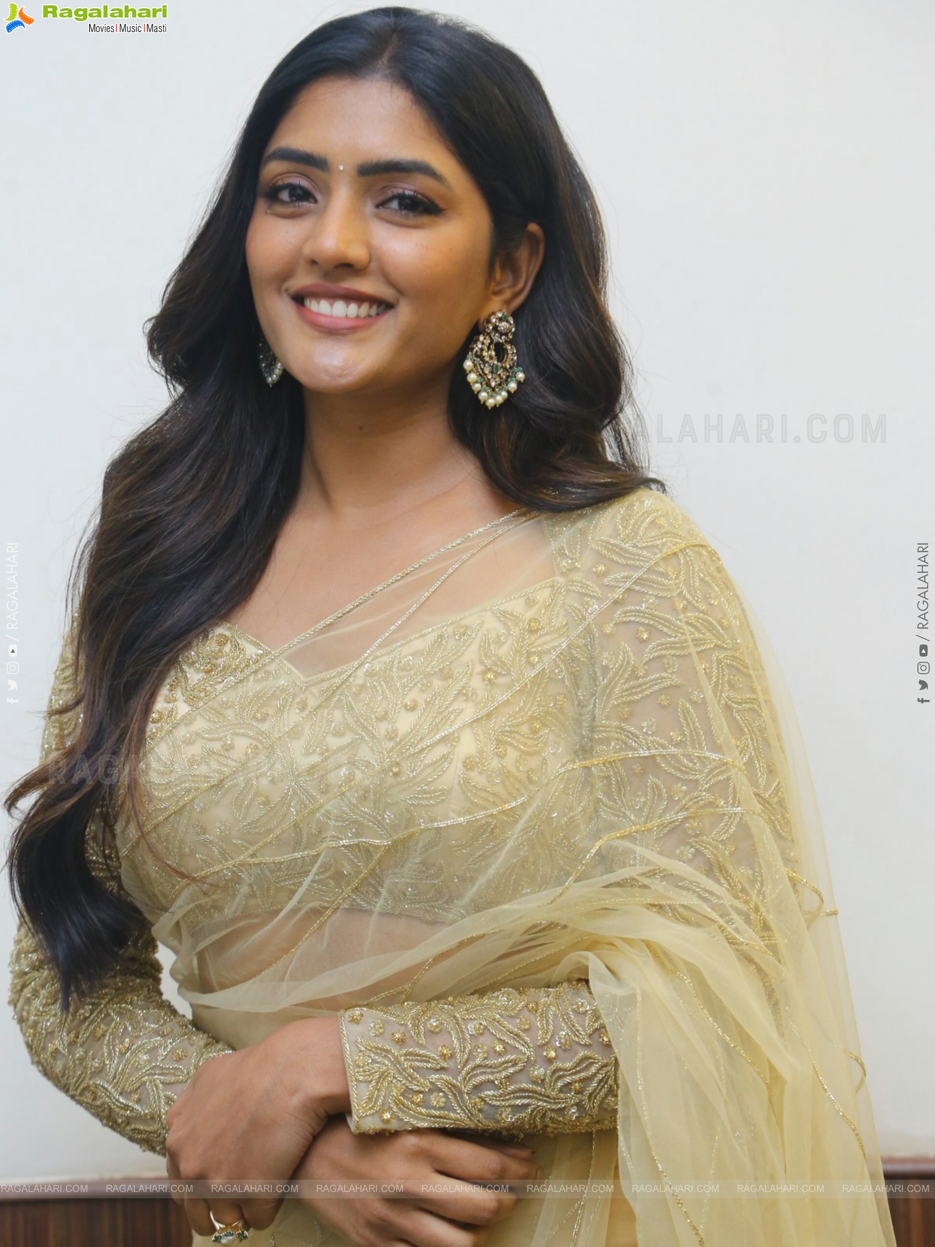 Eesha Rebba at Maama Mascheendra Pre Release Event, HD Gallery