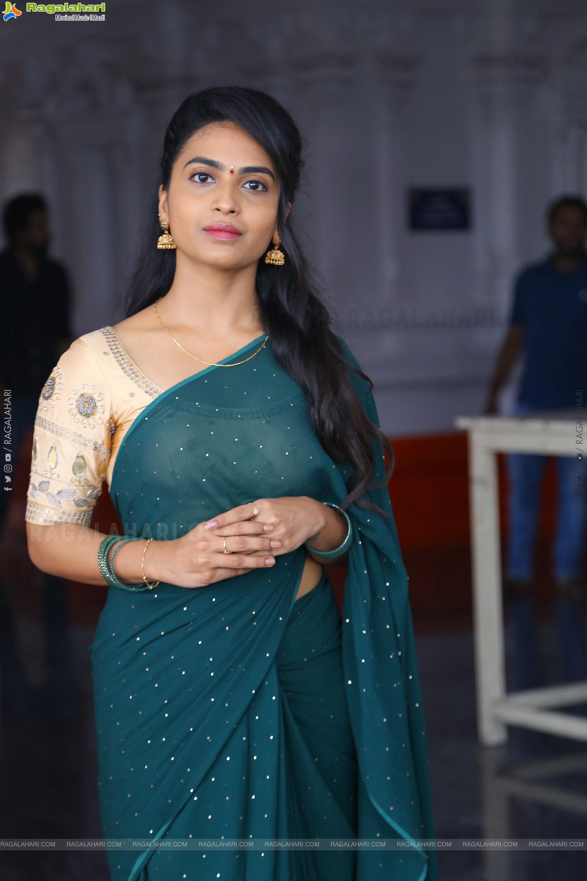 Alekhya Harika at Production No.4 Launch, HD Gallery