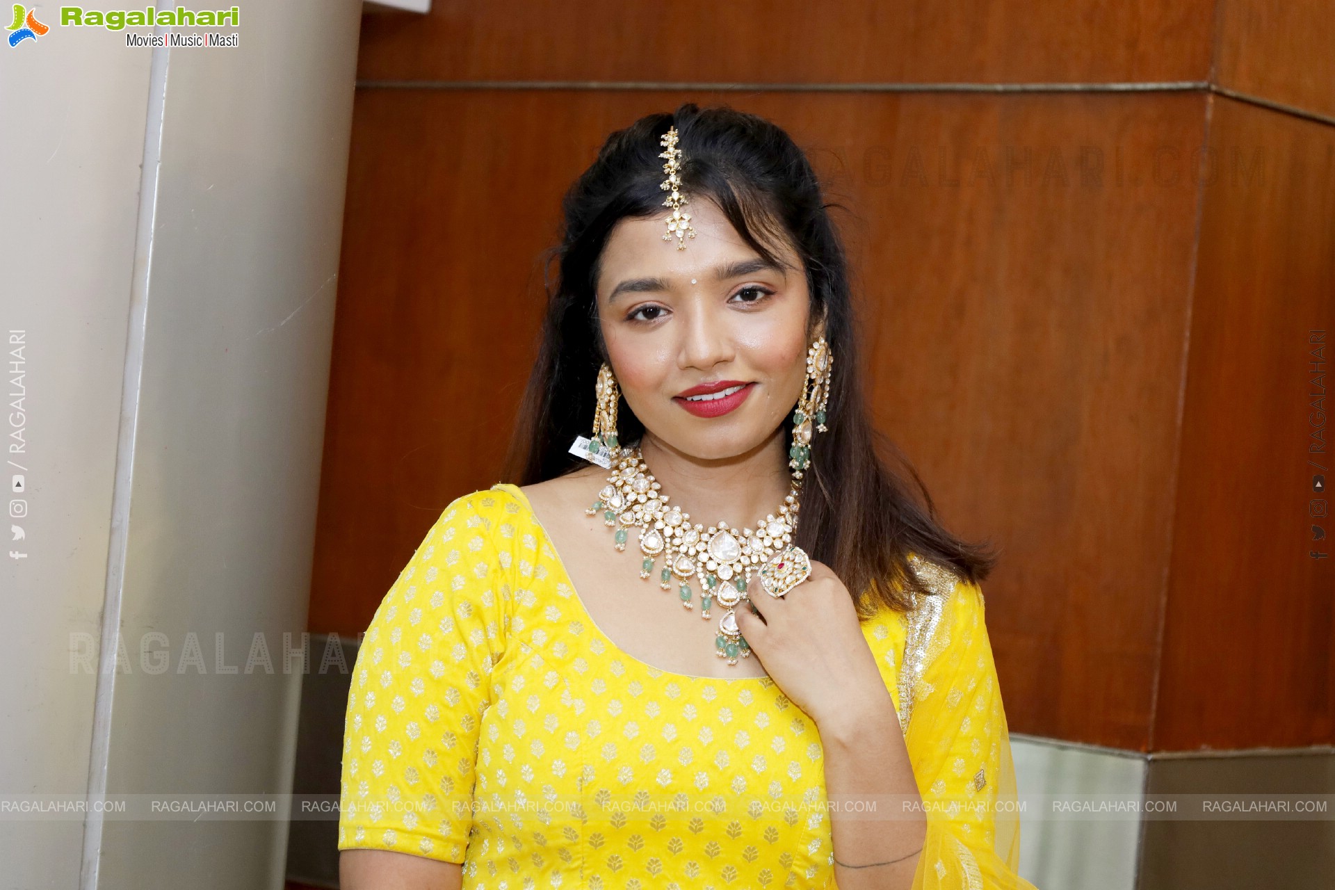 Kruthika Roy Latest HD Gallery