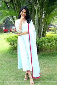 Kushee Ravi at Pindam Teaser Launch, HD Gallery