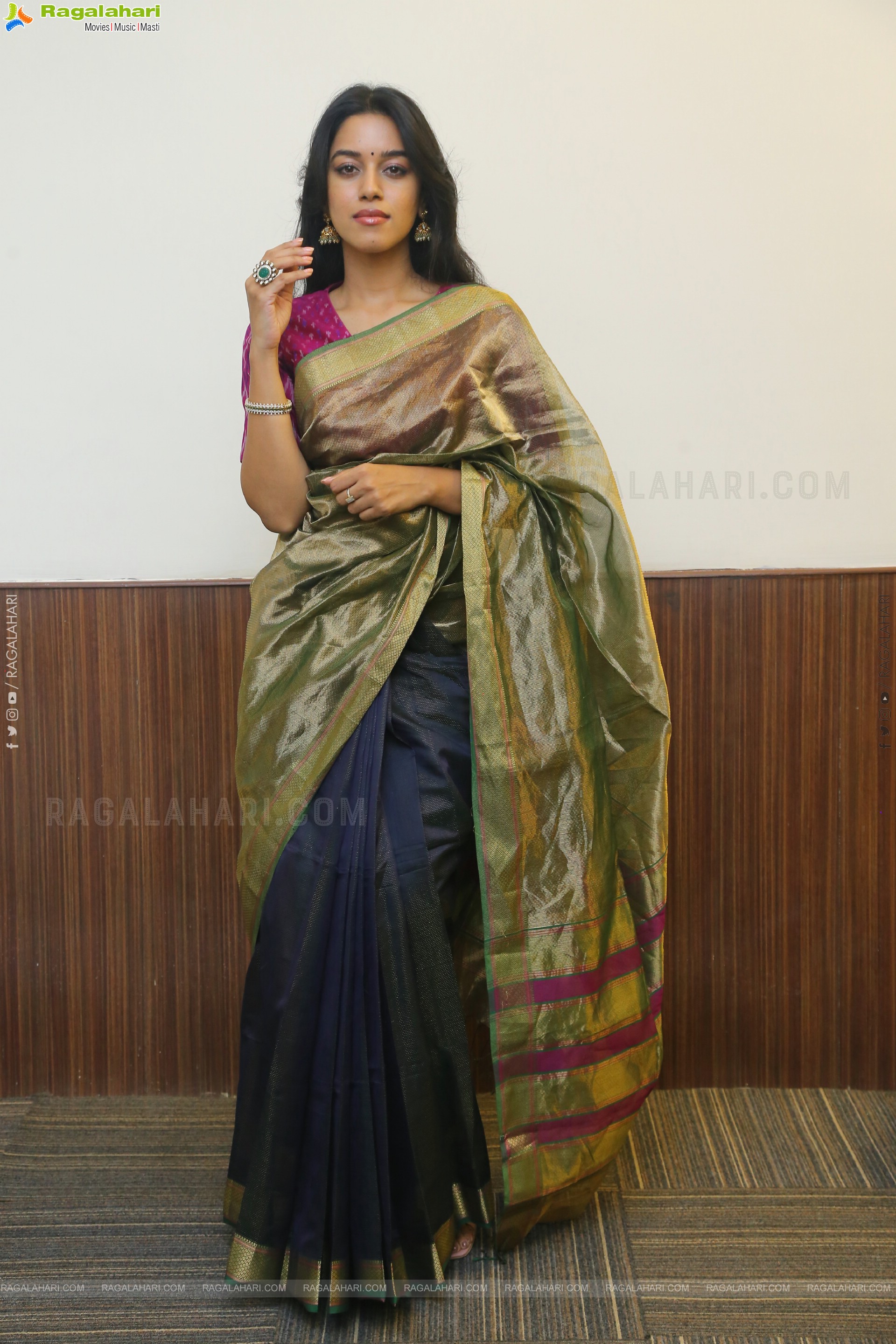 Mirnalini Ravi at Maama Mascheendra Pre Release Event, HD Gallery