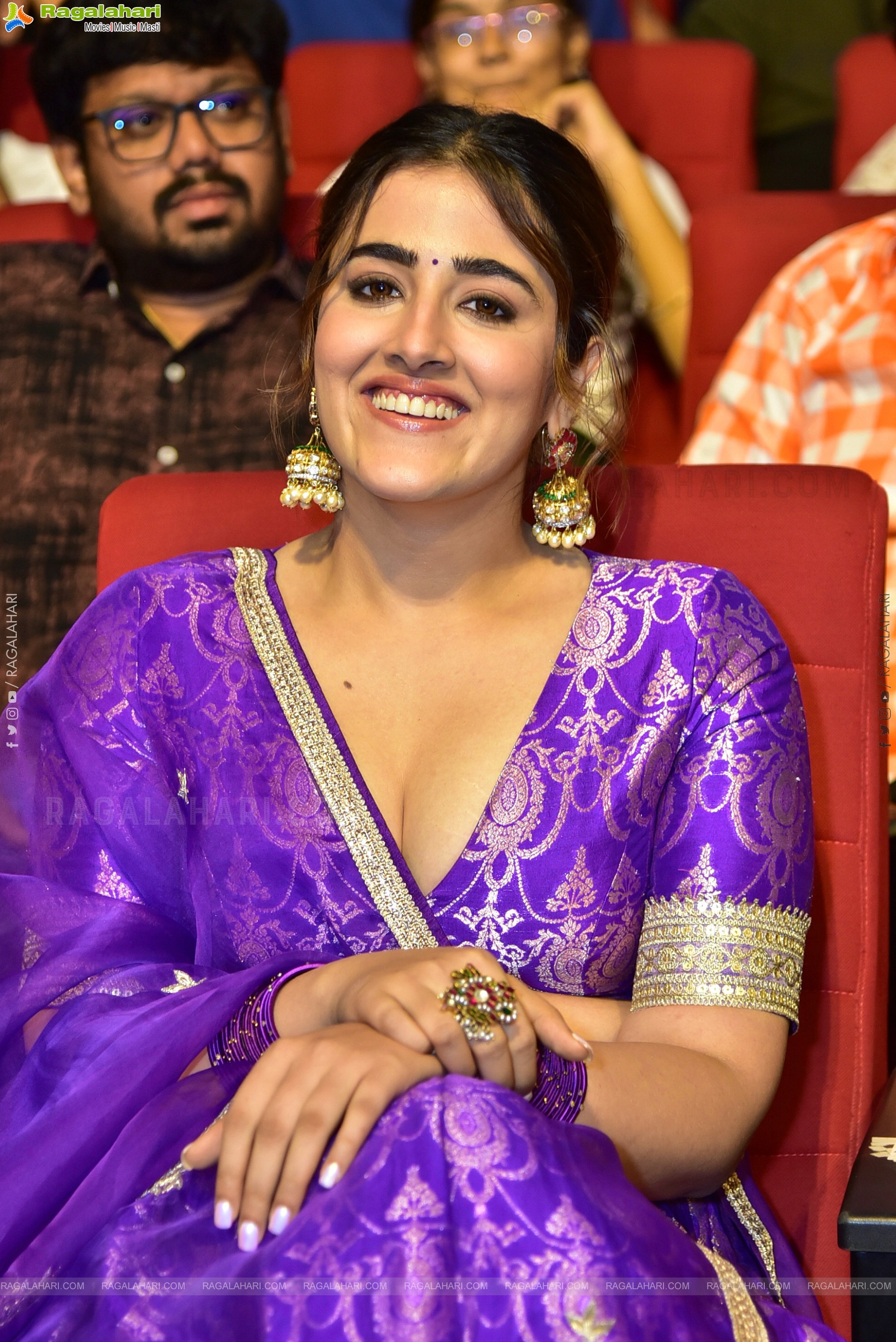 Actress Nupur Sanon at Tiger Nageswara Rao Pre Release Event, HD Gallery