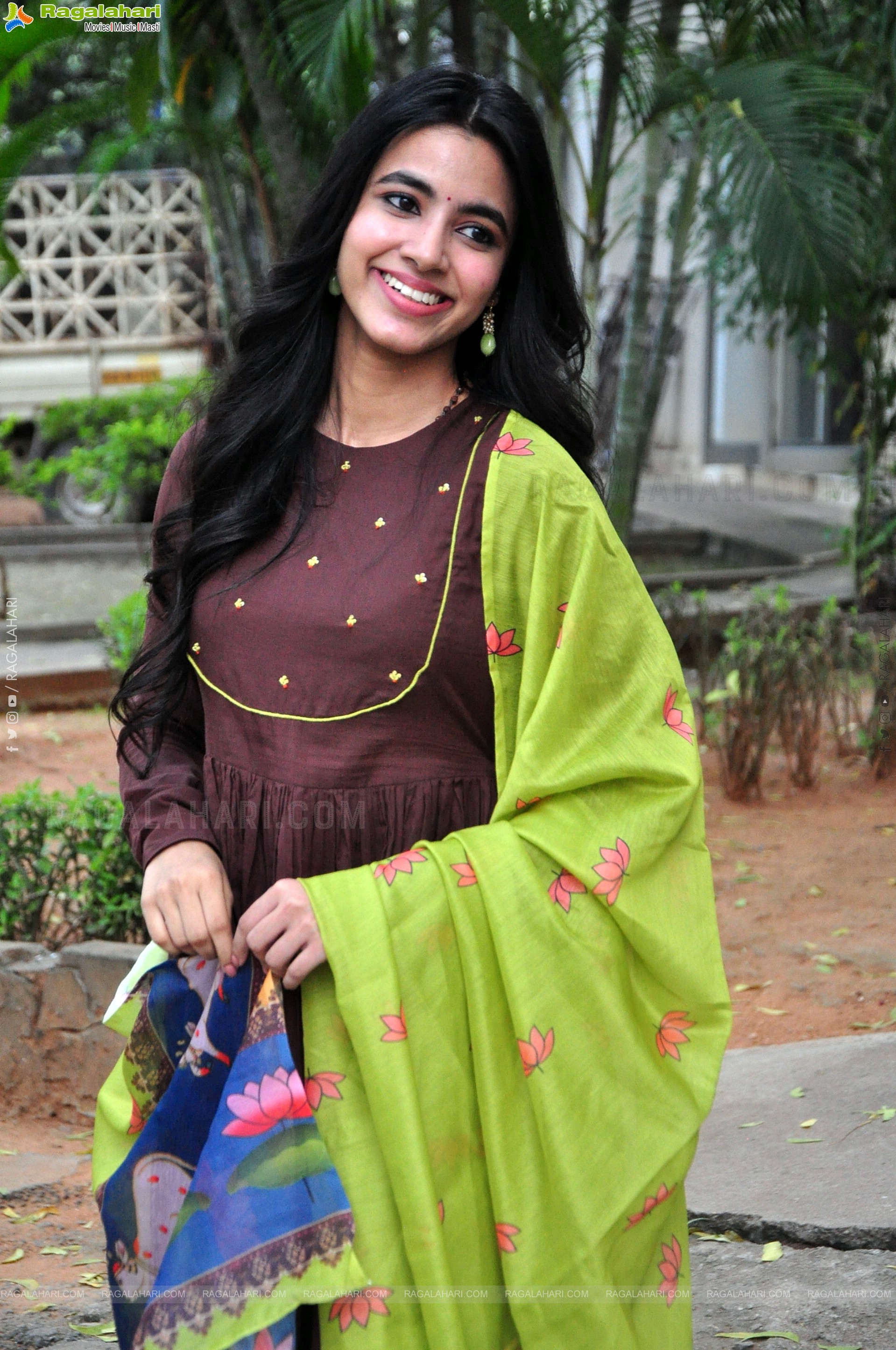 Shivani Nagaram at Ambajipeta Marriage Band Teaser Launch, HD Gallery