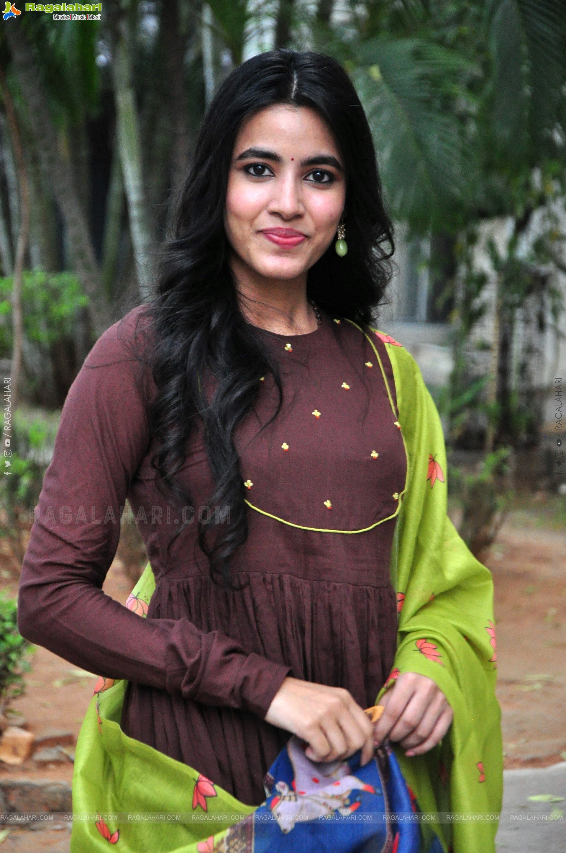 Shivani Nagaram at Ambajipeta Marriage Band Teaser Launch, HD Gallery