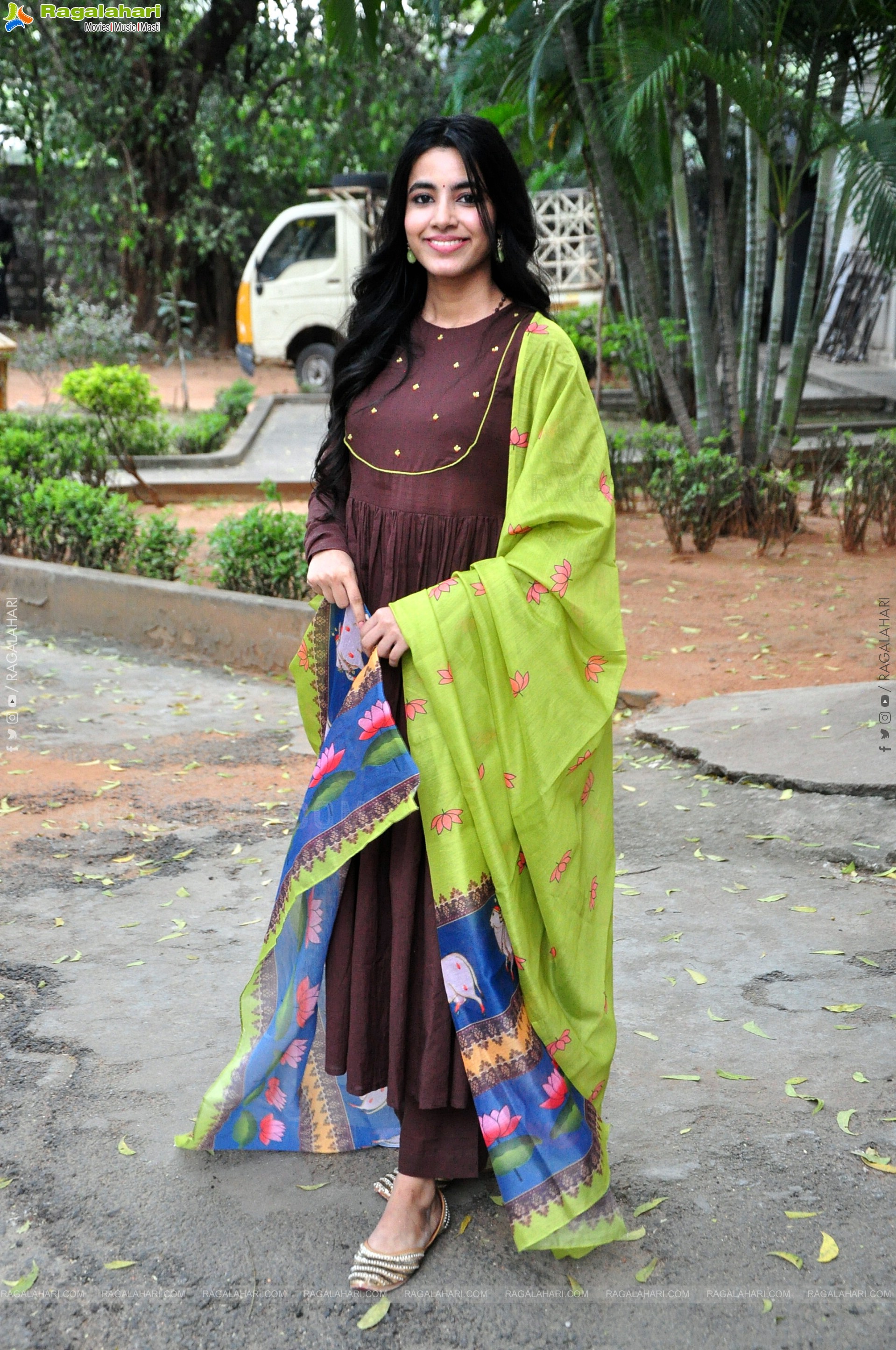 Shivani Nagaram at Ambajipeta Marriage Band Teaser Launch, HD Gallery
