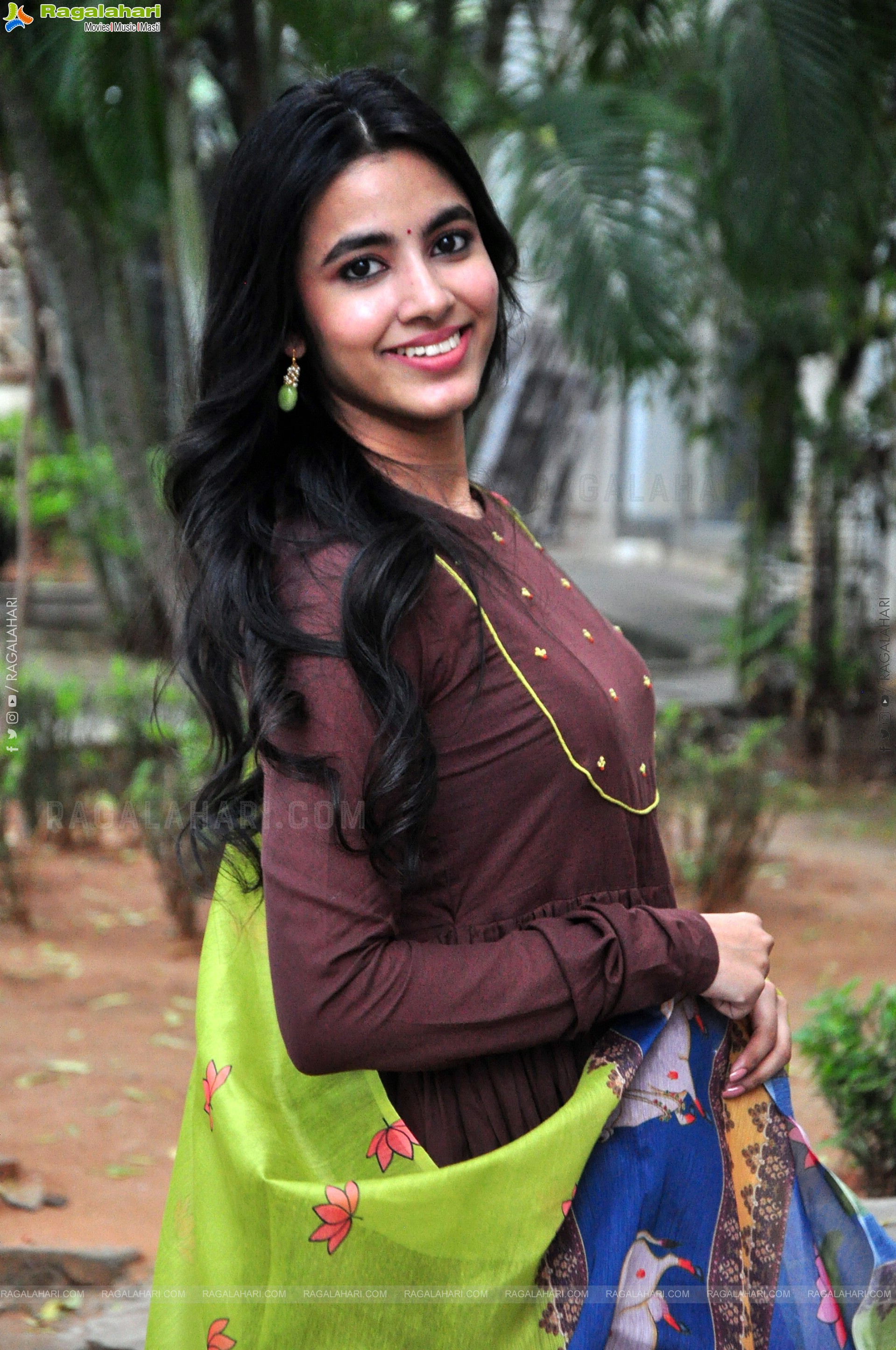 Shivani Nagaram at Ambajipeta Marriage Band Teaser Launch, HD Gallery