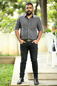 Tharun Bhascker at Keedaa Cola Interview, HD Gallery