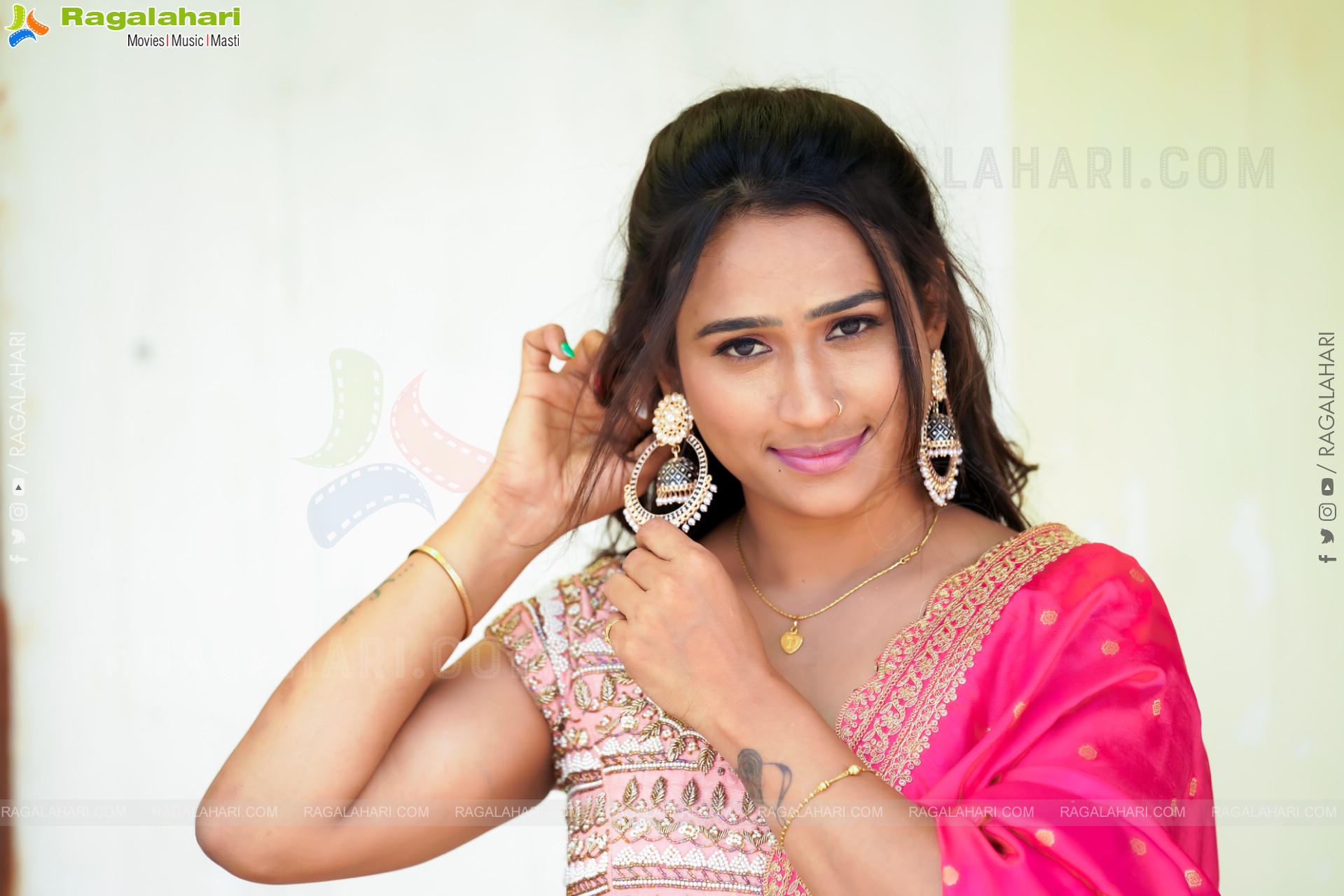 Shaheen Shaik Latest Exclusive Photoshoot, HD Gallery