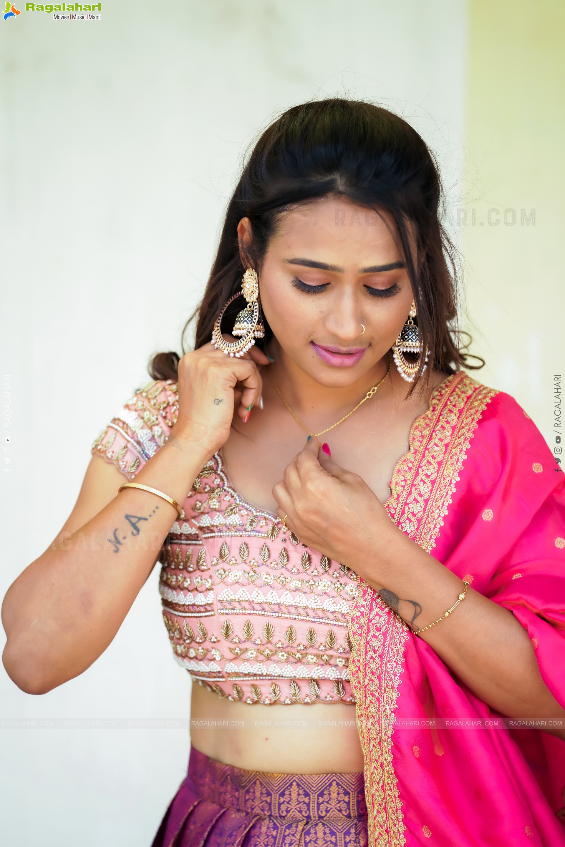 Shaheen Shaik Latest Exclusive Photoshoot, HD Gallery