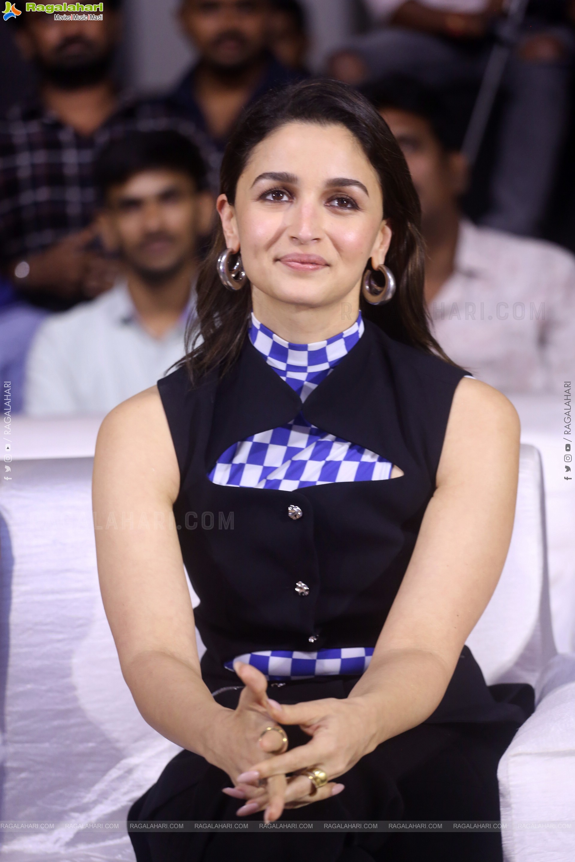 Alia Bhatt at Jigra Pre Release Event, HD Gallery