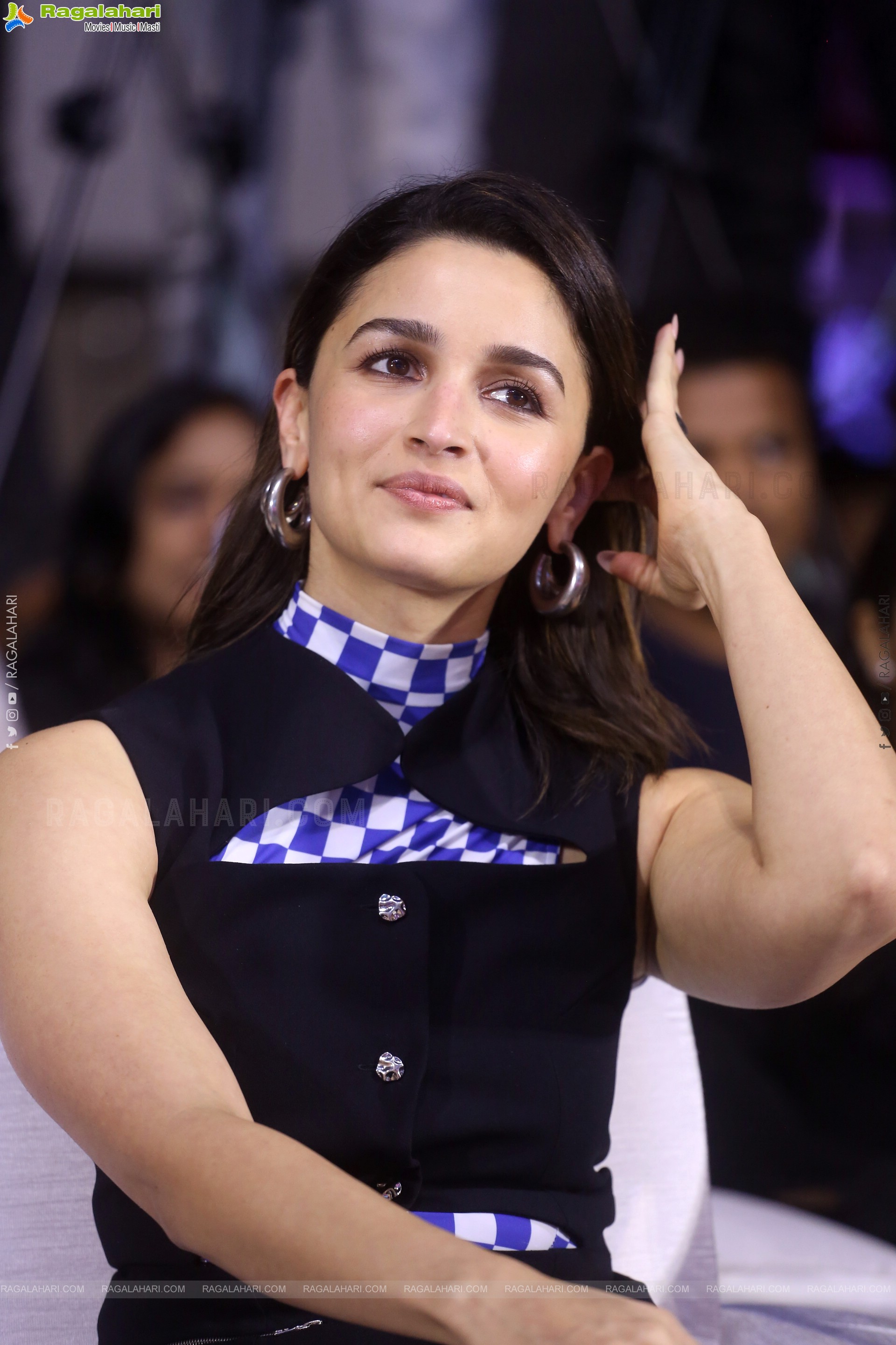 Alia Bhatt at Jigra Pre Release Event, HD Gallery