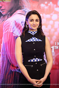 Alia Bhatt at Jigra Pre Release Event, HD Gallery 