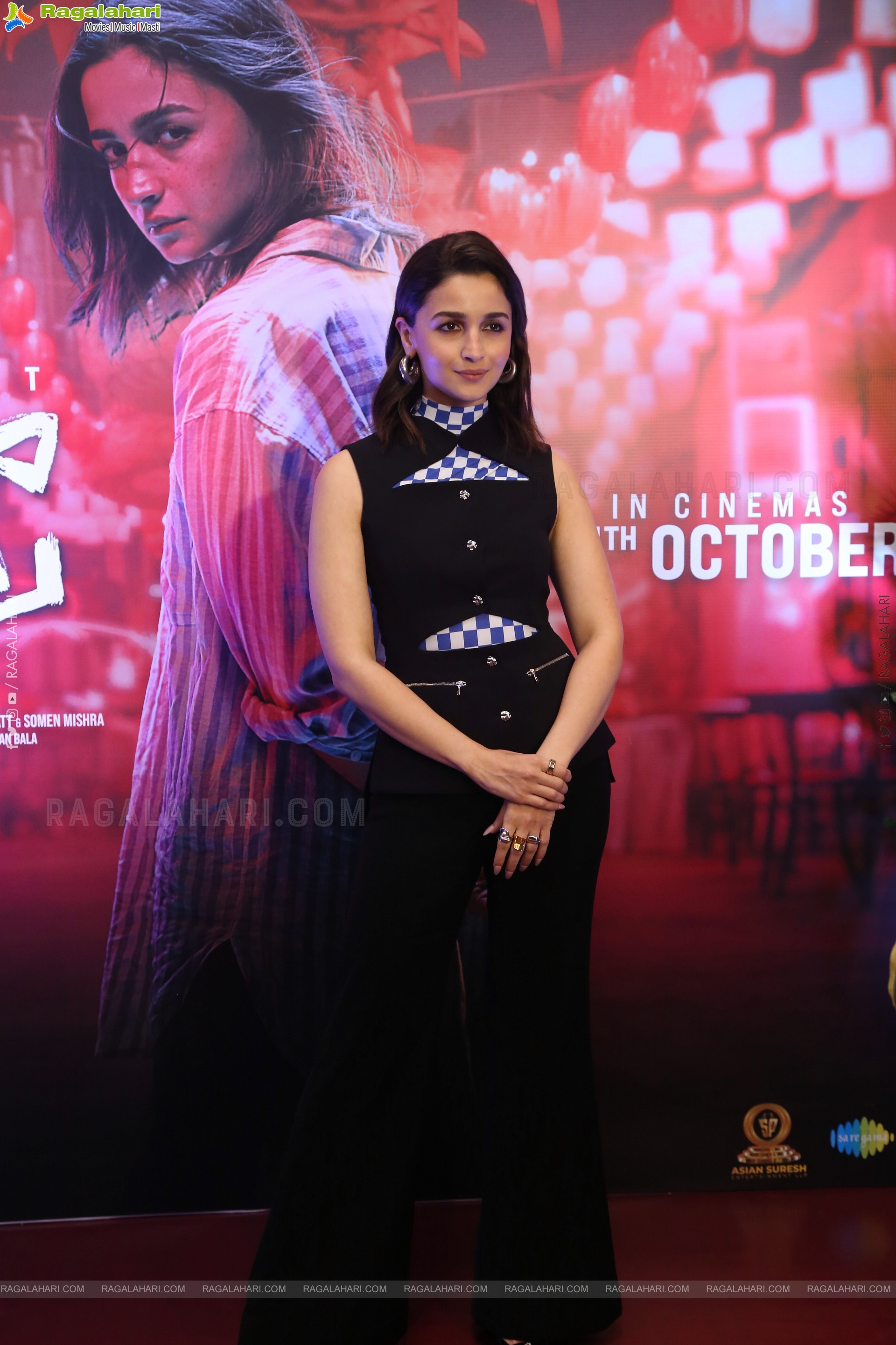 Alia Bhatt at Jigra Pre Release Event, HD Gallery