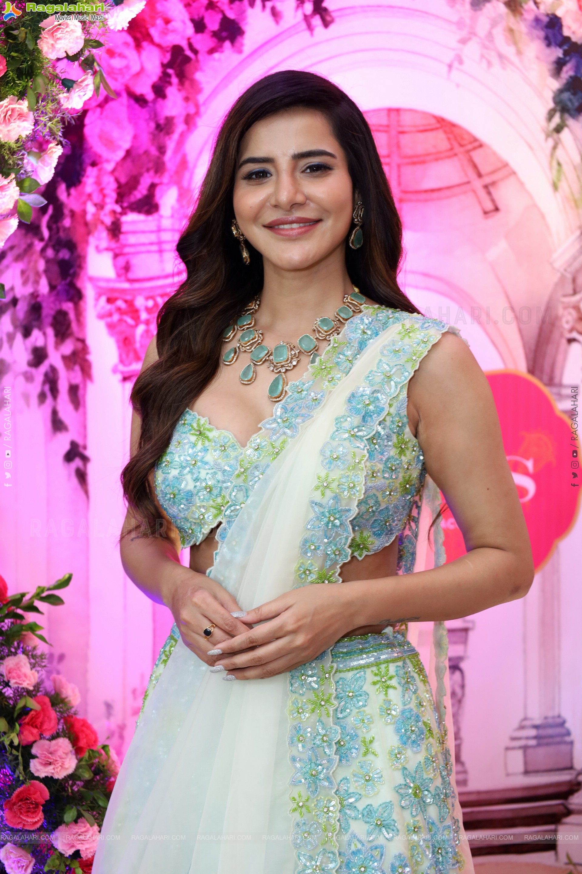 Ashu Reddy at Hi Life Brides Launch Event, HD Gallery