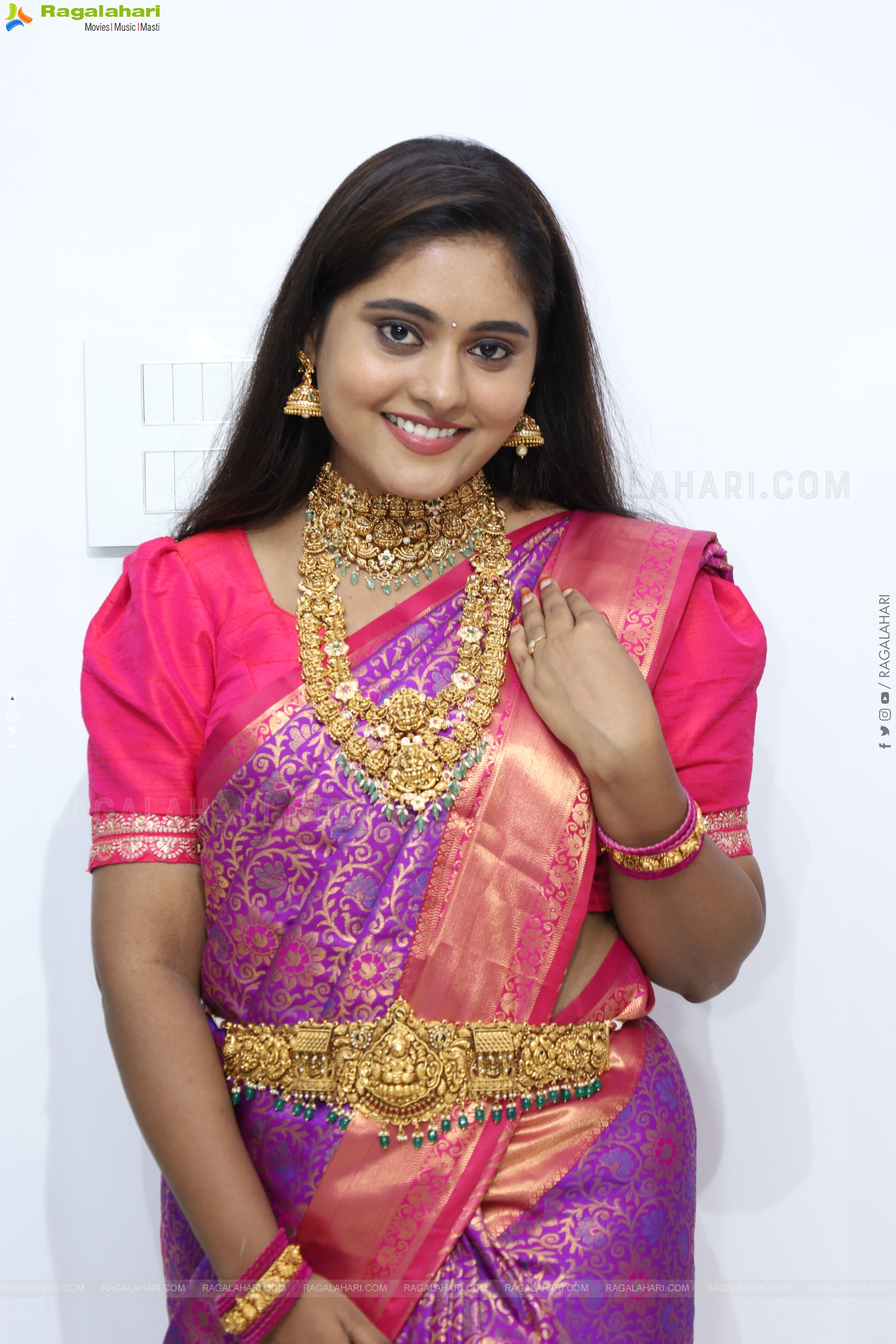 Bindhu Krishna Latest Stills, HD Gallery