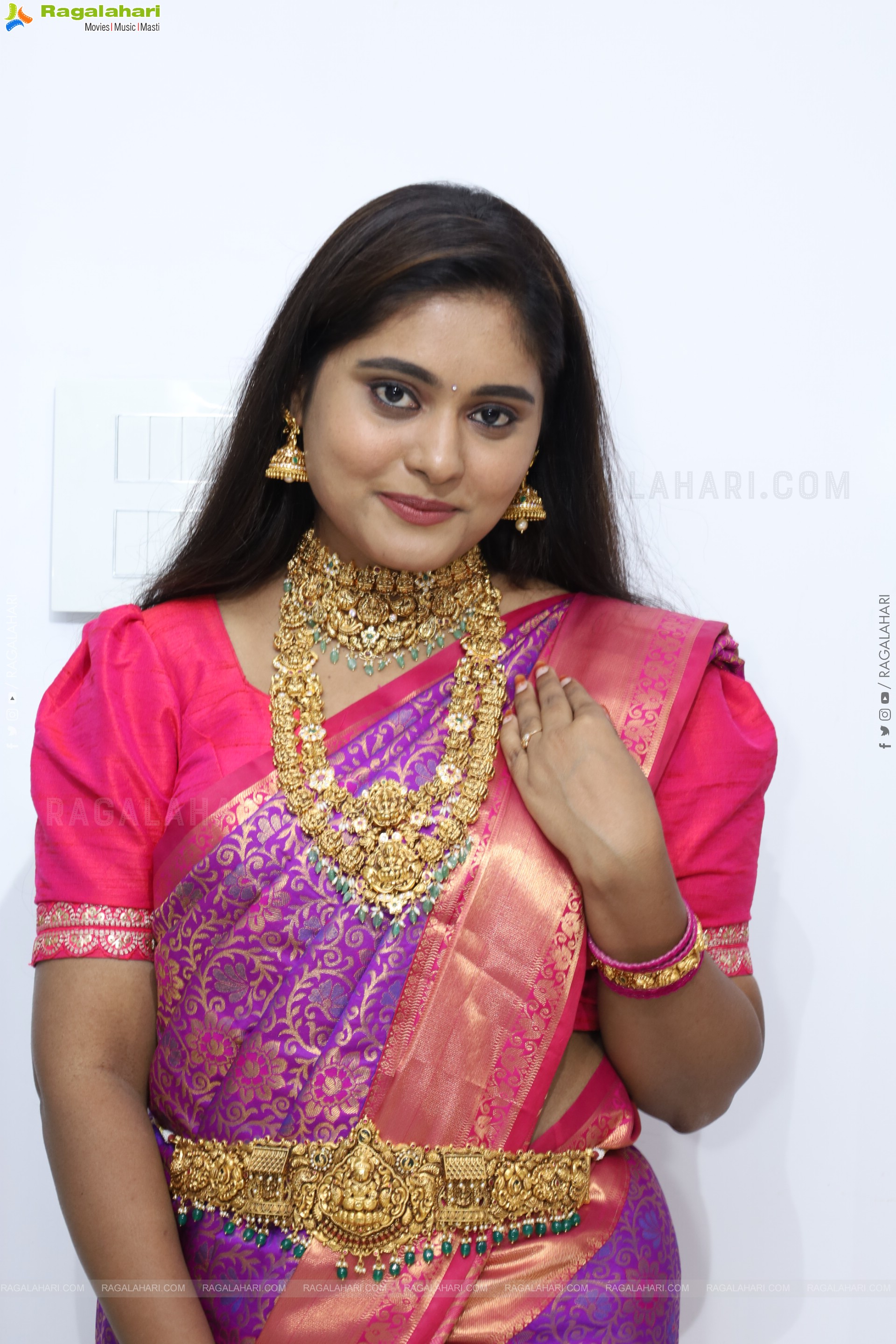 Bindhu Krishna Latest Stills, HD Gallery