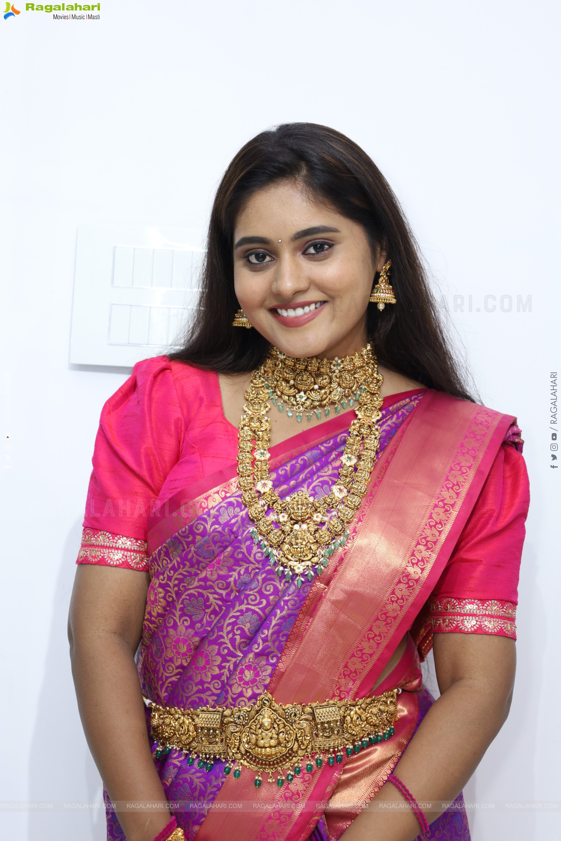 Bindhu Krishna Latest Stills, HD Gallery