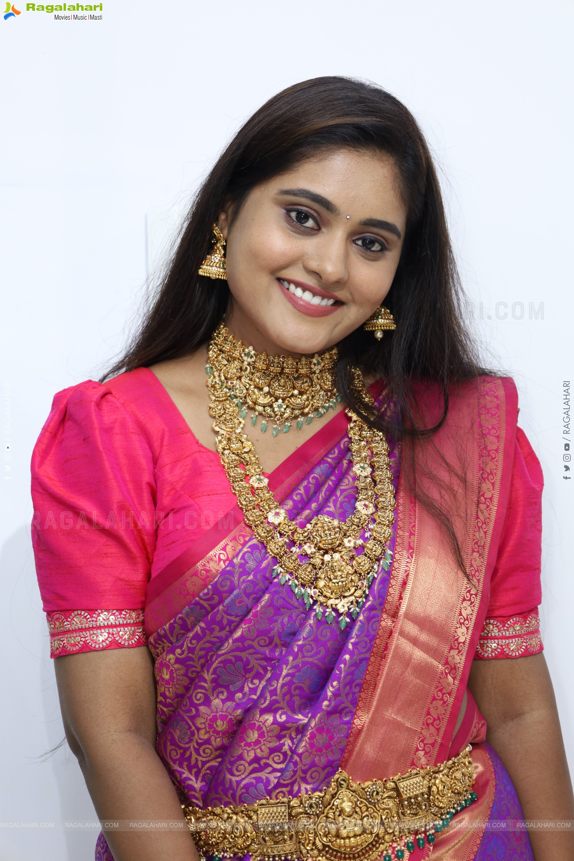 Bindhu Krishna Latest Stills, HD Gallery